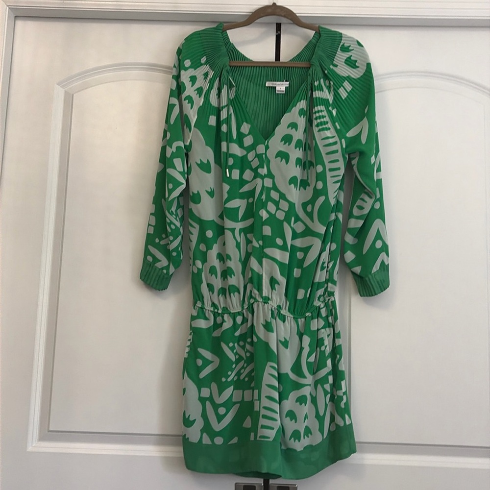 Beautiful Diane von Furstenberg dress!! Worn once!  Excellent condition!! Size 8